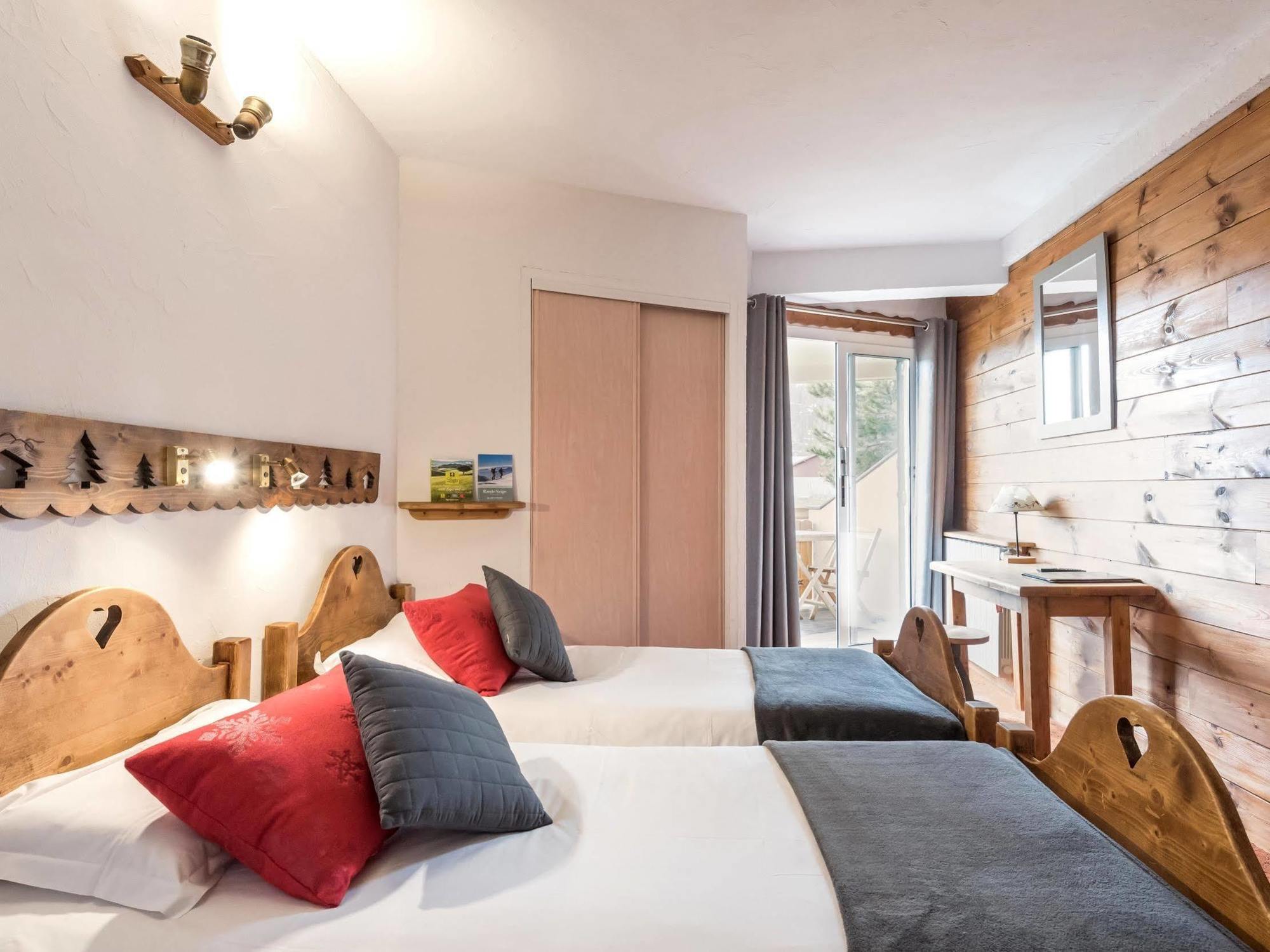 Hotel L'Ecureuil Auron Luaran gambar