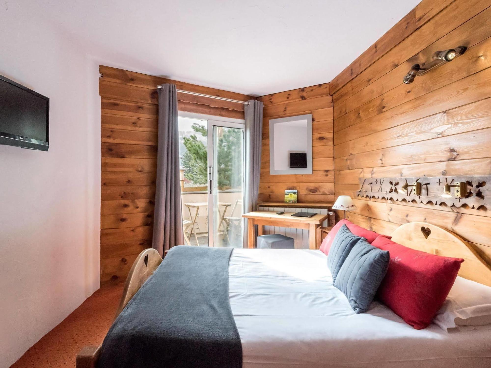 Hotel L'Ecureuil Auron Luaran gambar