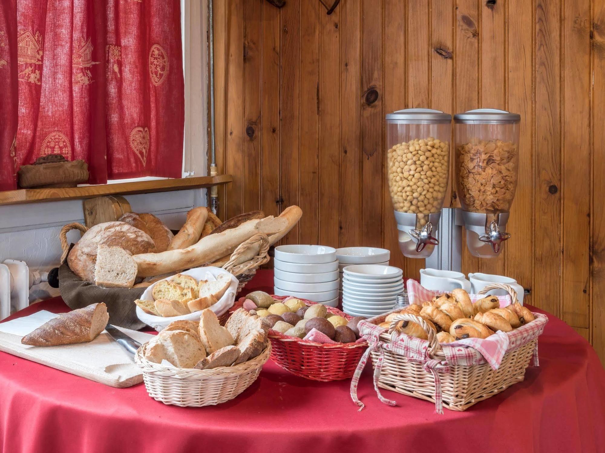 Hotel L'Ecureuil Auron Luaran gambar